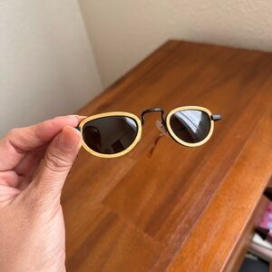Stylish Gold and Black Sunglasses